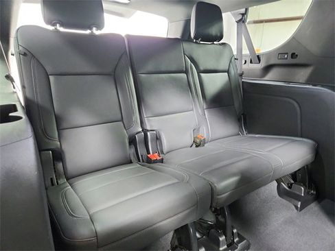 Used 2024 Chevrolet Suburban LT w/ Luxury Package image 46