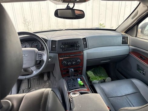 Used 2005 Jeep Grand Cherokee Limited RWD image 19