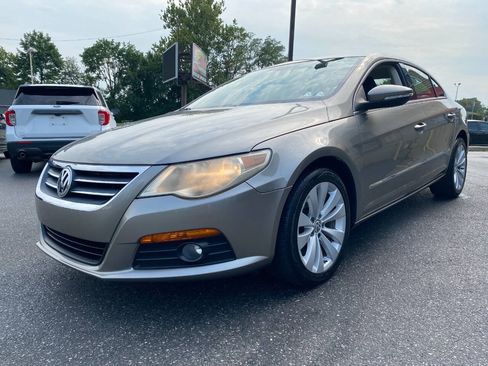 Used 2010 Volkswagen CC Sport FWD image 7