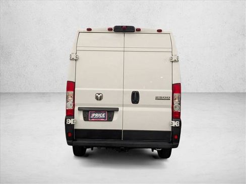 Used 2024 RAM ProMaster 2500 w/ Convenience Group image 7