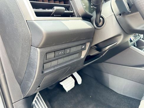 New 2026 Mitsubishi Outlander SEL FWD image 7