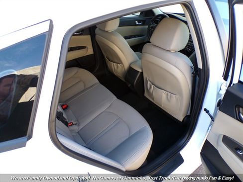 Used 2018 Kia Optima LX image 24