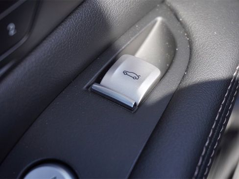 New 2025 BMW X7 xDrive40i w/ M Sport Package image 23