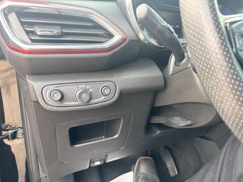 Used 2022 Chevrolet TrailBlazer RS FWD image 31