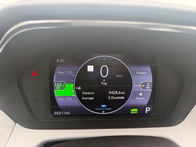 Used 2023 Chevrolet Bolt EUV Premier w/ Sun & Sound Package FWD image 18