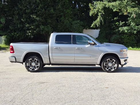 Used 2024 RAM 1500 Limited AWD/4WD image 2