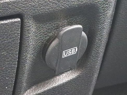 Used 2018 RAM 1500 Express w/ Express Value Package AWD/4WD image 19