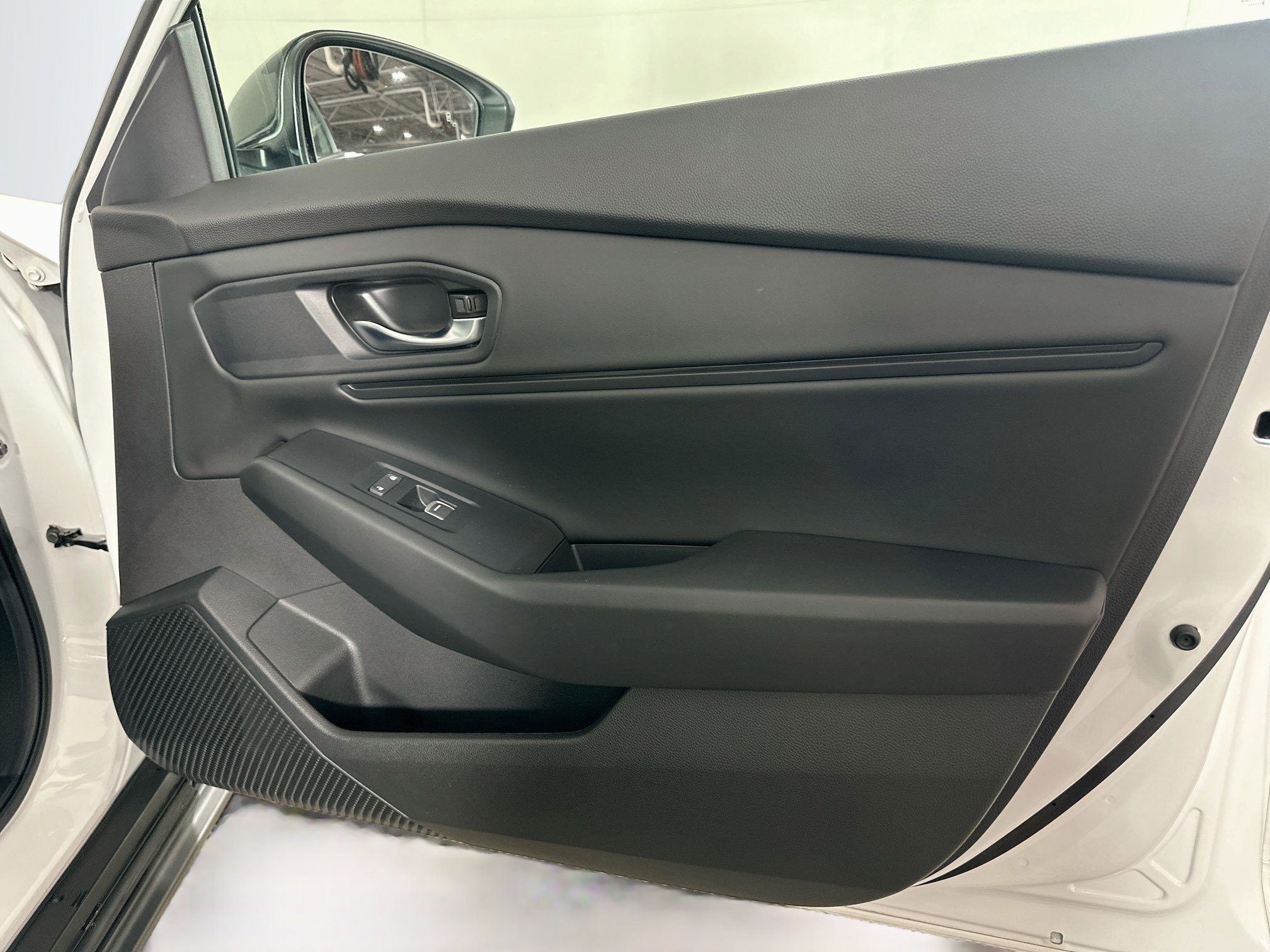 Used 2024 Honda Accord EX image 31
