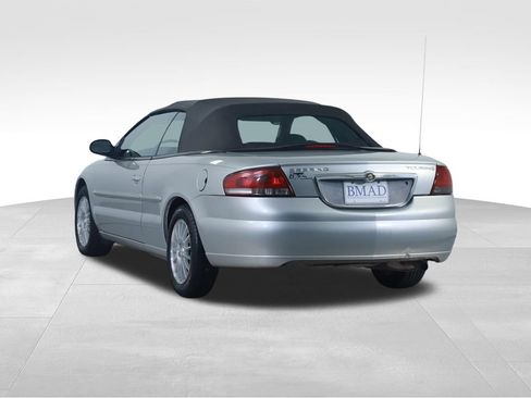 Used 2004 Chrysler Sebring LXi FWD image 8