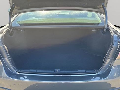 Used 2021 Subaru Legacy Premium image 24