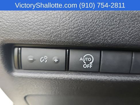 Used 2024 Nissan Rogue S AWD/4WD image 14
