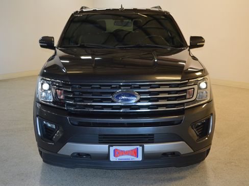 Used 2020 Ford Expedition XLT w/ Equipment Group 202A image 8