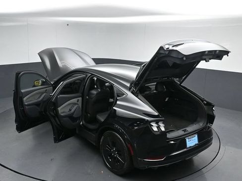 Certified 2025 Ford Mustang Mach-E GT AWD/4WD image 57