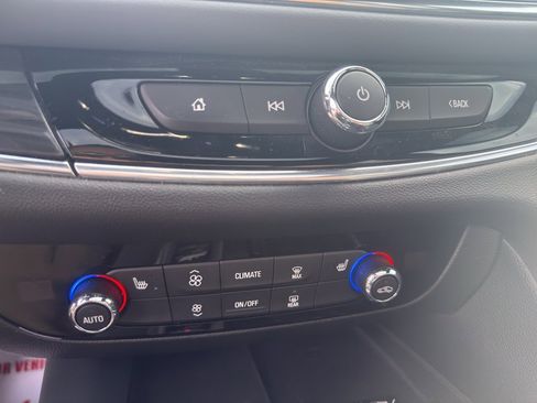 Used 2022 Buick Enclave Essence w/ Experience Buick Package image 18