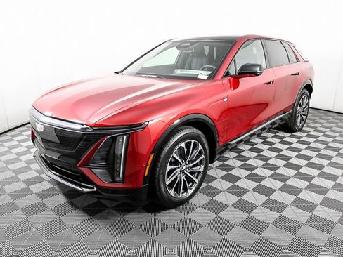 New 2025 Cadillac Lyriq Sport image 3