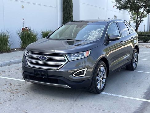 Used 2017 Ford Edge Titanium w/ Equipment Group 302A AWD/4WD image 7