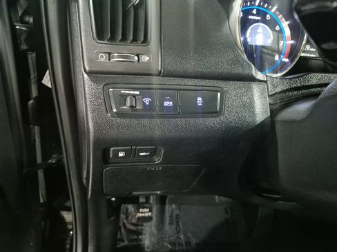 Used 2011 Hyundai Sonata SE FWD image 17