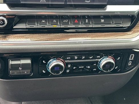 New 2026 GMC Sierra 1500 Elevation image 20