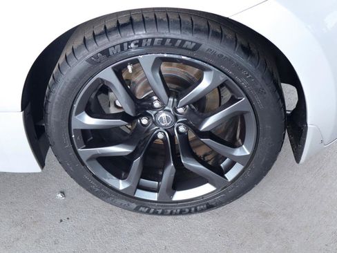 Used 2019 Nissan 370Z Coupe RWD image 31