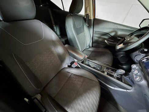 Used 2024 Nissan Kicks SV image 25