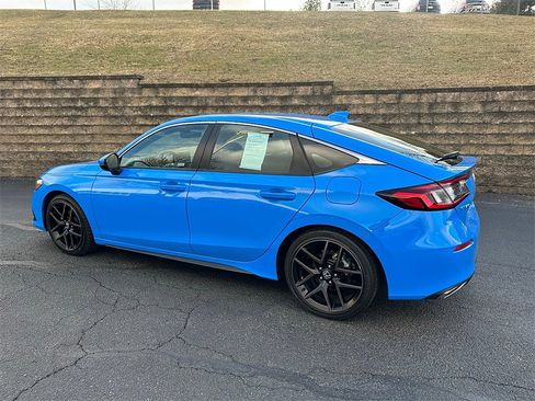 Used 2023 Honda Civic Sport Touring image 4