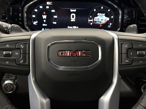 Used 2026 GMC Sierra 1500 SLT AWD/4WD image 28