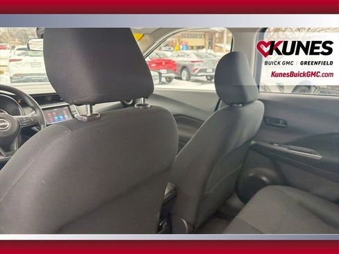 Used 2024 Nissan Kicks S image 33