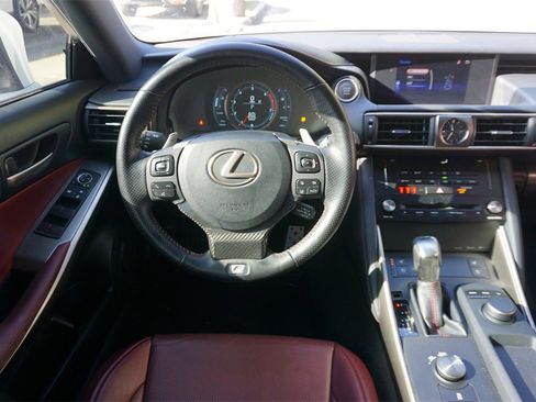 Used 2017 Lexus IS 200t image 6