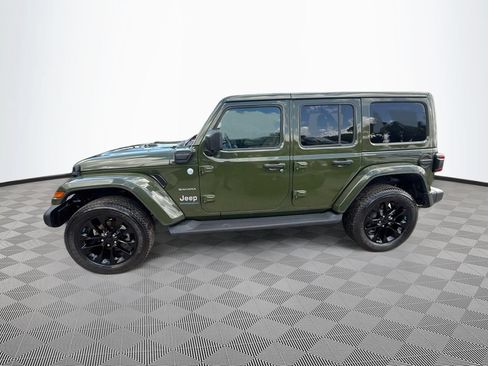 Used 2023 Jeep Wrangler Unlimited Sahara w/ Cold Weather Group AWD/4WD image 9