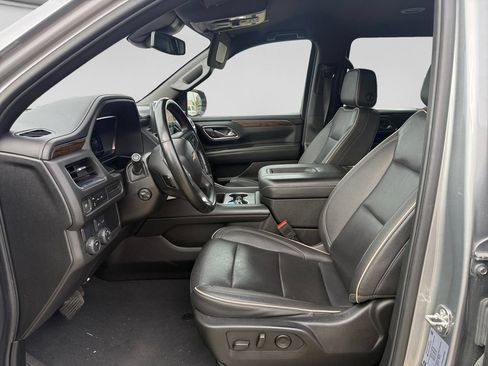 Used 2023 Chevrolet Suburban Premier RWD image 22