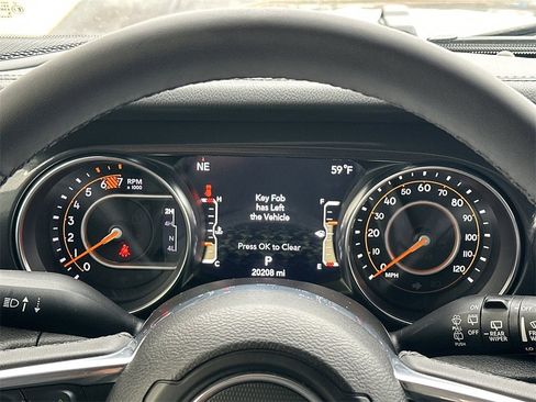 Used 2023 Jeep Wrangler Altitude image 27