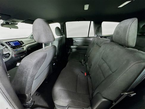 Used 2022 Honda Pilot Sport image 21