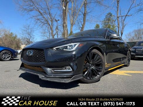 Used 2018 INFINITI Q60 3.0t Luxe w/ Sensory Package 3.0T Luxe AWD/4WD image 2
