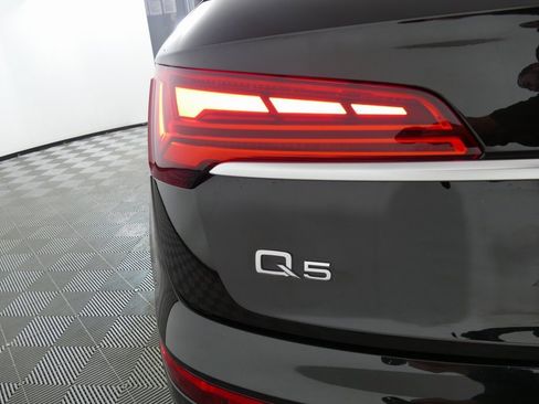 Used 2023 Audi Q5 2.0T Premium w/ Convenience Package image 33