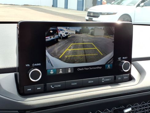 Certified 2025 Honda Accord SE image 19