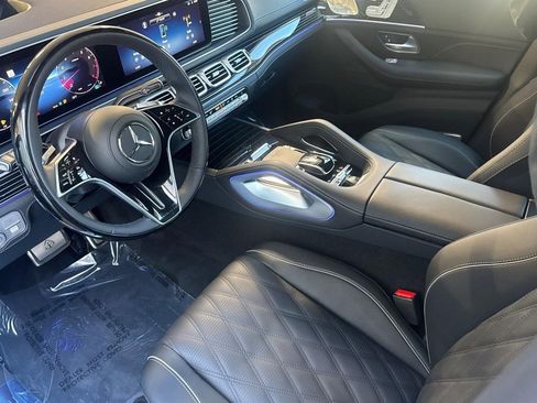 New 2026 Mercedes-Benz Maybach GLS 600 4MATIC image 4