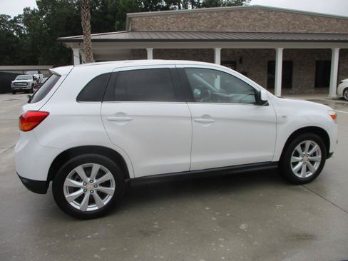 Used 2014 Mitsubishi Outlander Sport SE FWD image 8