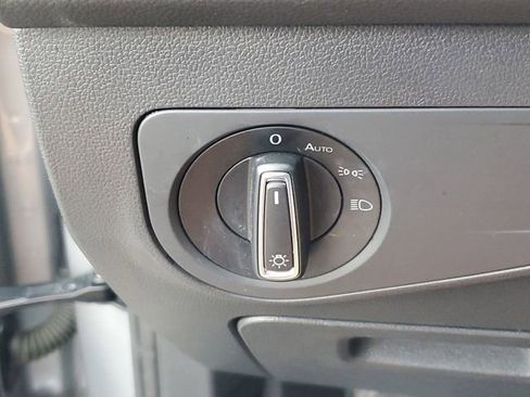 Certified 2023 Volkswagen Tiguan SE image 27