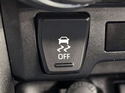 Used 2021 Toyota RAV4 XLE image 26