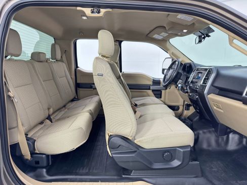 Used 2016 Ford F150 XLT w/ Equipment Group 301A Mid image 34