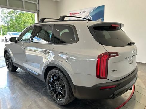 Used 2022 Kia Telluride SX w/ Nightfall Edition Package AWD/4WD image 5