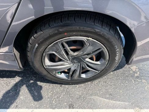 Used 2020 Honda Civic LX image 8