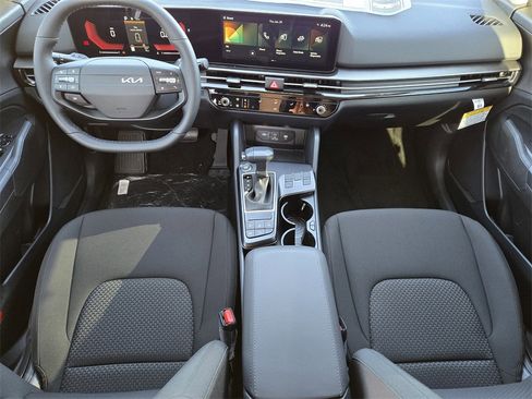 New 2026 Kia Sportage LX image 18