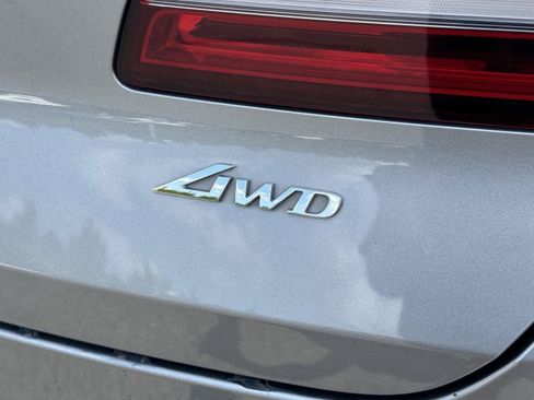 Used 2022 Genesis GV80 2.5T w/ Prestige Package 04 AWD/4WD image 10