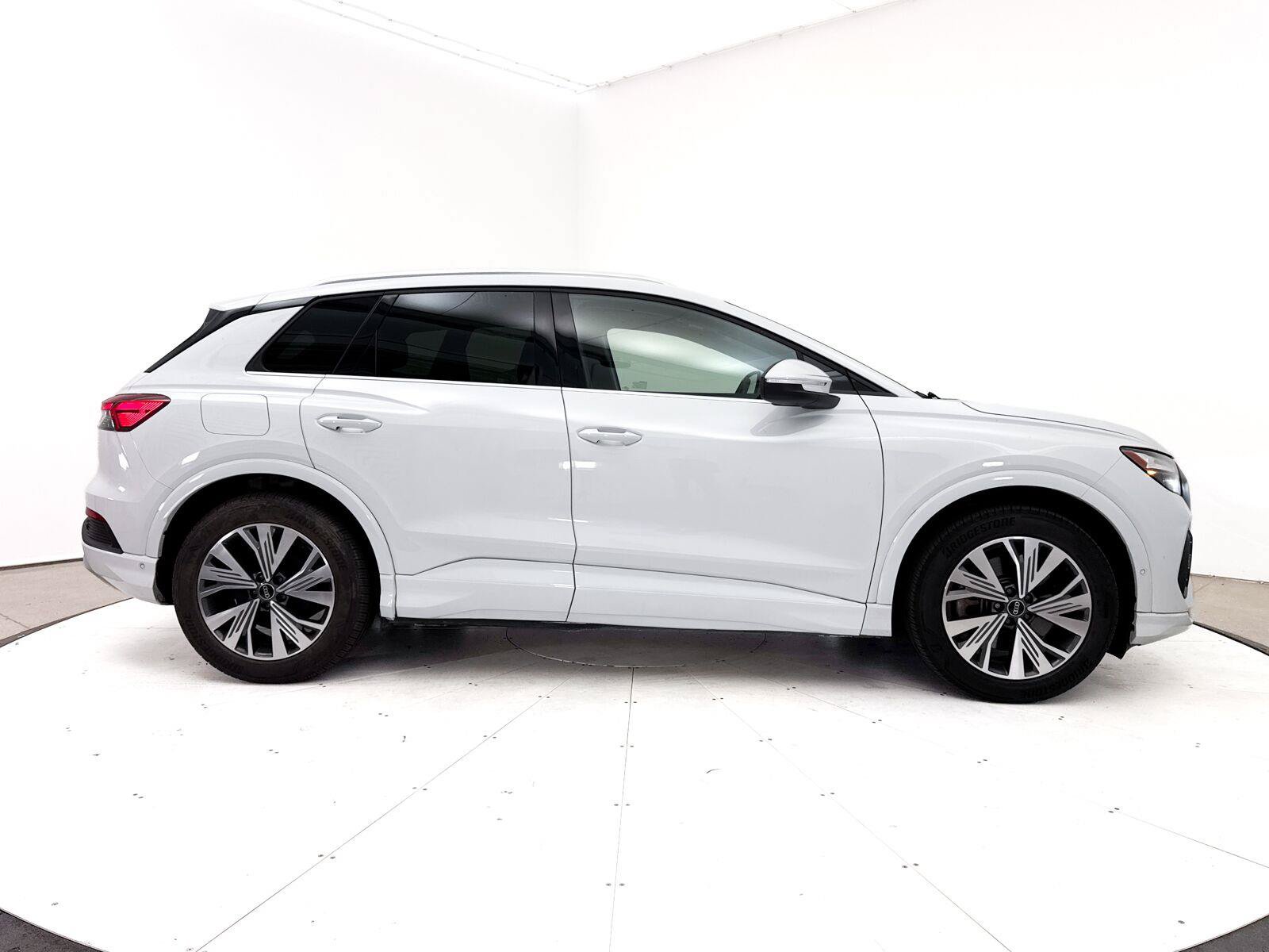 Used 2023 Audi Q4 e-tron Premium Plus w/ Premium Plus RWD image 38