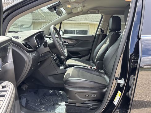 Used 2021 Buick Encore Preferred w/ Safety Package image 14