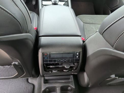 New 2025 Jeep Grand Cherokee L Altitude image 41