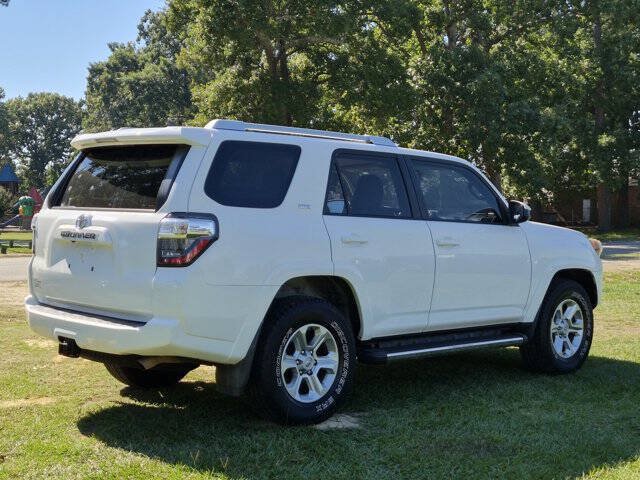Used 2014 Toyota 4Runner SR5 RWD image 3