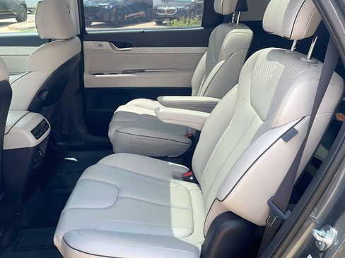 Used 2023 Hyundai Palisade Calligraphy AWD/4WD image 7