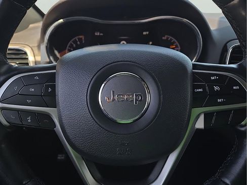 Used 2022 Jeep Grand Cherokee Laredo X AWD/4WD image 20